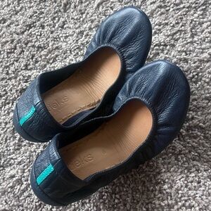 California Navy Tieks